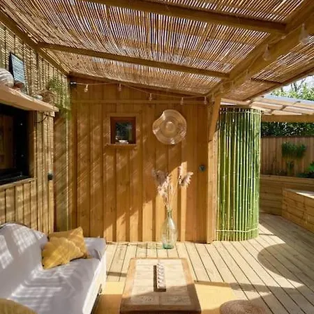 L'ilot Du 9 - & Au Bord Du * Hourtin