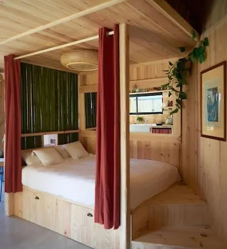 L'ilot Du 9 - & Au Bord Du Ferienhaus Hourtin